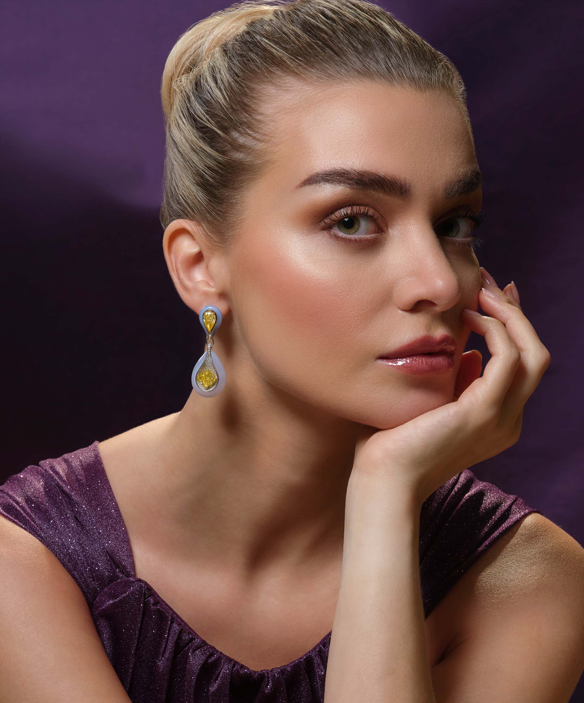 Aliel_High_Jewellery_Fancy Vivid Yellow Diamond Earrings