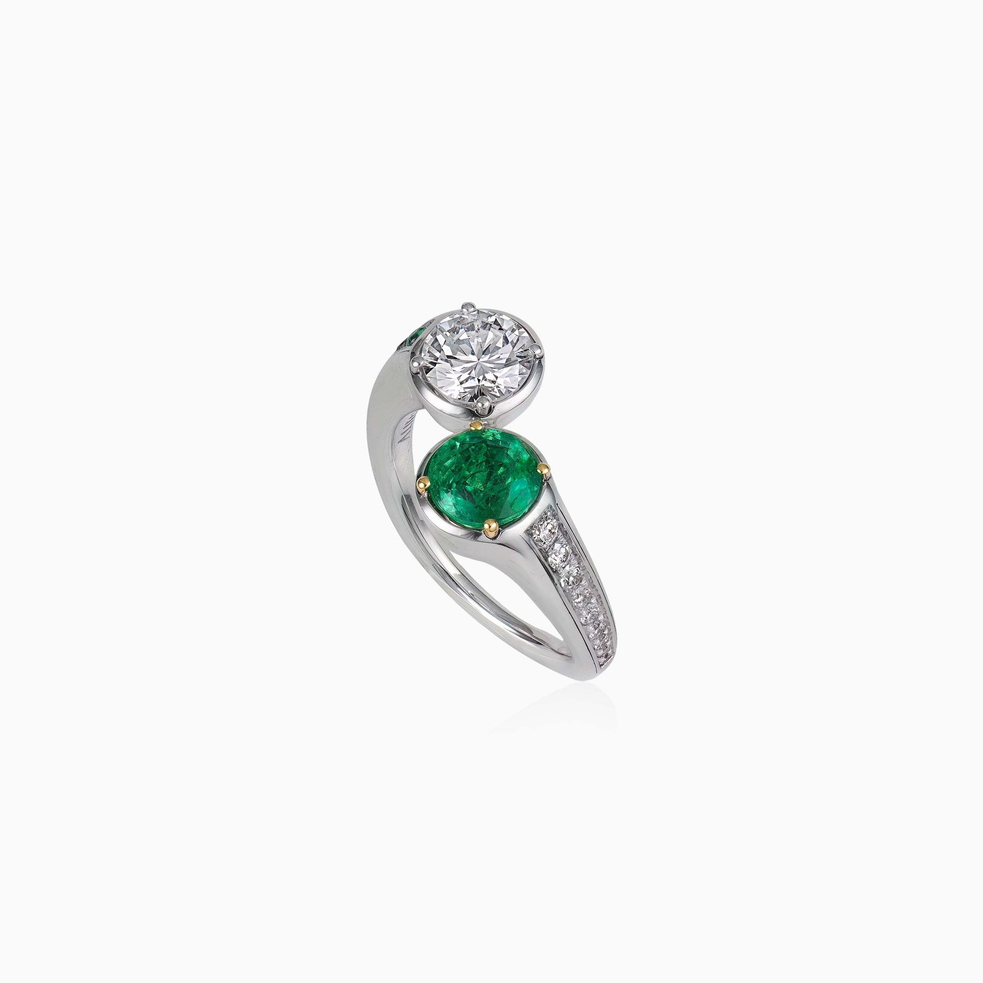 Fine Jewellery Emerald and Diamond Ring ALIEL CRN01469 Image2