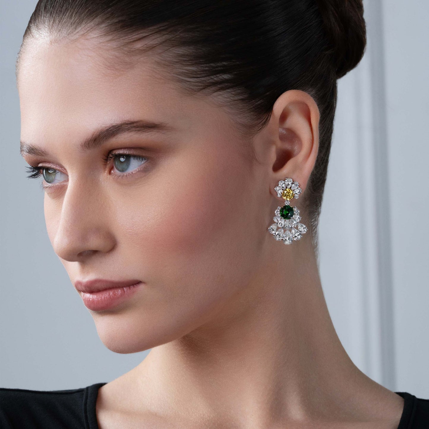 Tsavorite Fancy Vivid Yellow Diamond Earrings High Jewellery Aliel CEN01187